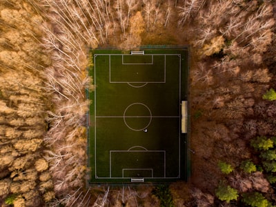 برشلونةوبايرنميونخمواجهةأسطوريةبينعمالقةالكرةالأوروبية